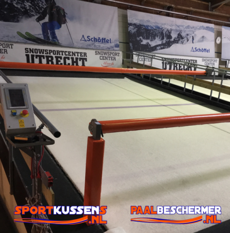 indoor skibaan protectie voor stang en palen 